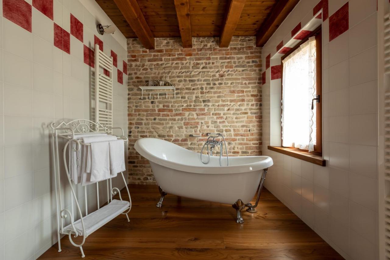 Ca' Muliner Hotel Azzano Decimo ภายนอก รูปภาพ